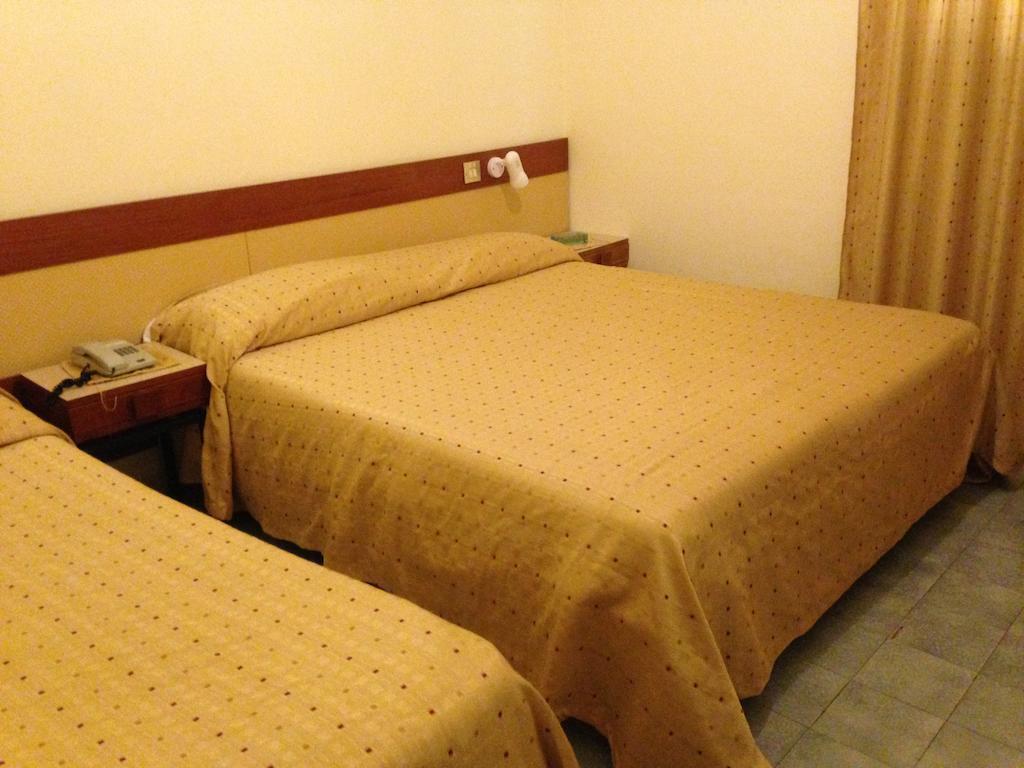 Villa Diana - Beach & Rooms 이스키아 외부 사진